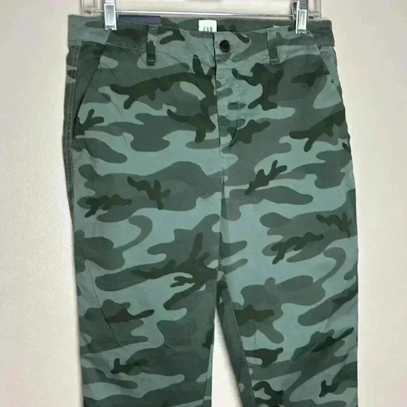 NWT GAP Camo Girlfriend Khaki Stretch Size 6 Mid Rise Green Camouflage Fall - Picture 2 of 12